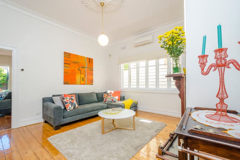 54 Railway Crescent, Williamstown - Thumbnail 4