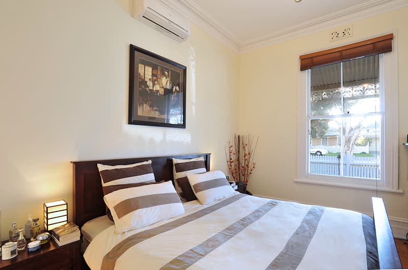 83 Cole Street, Williamstown - Thumbnail 2