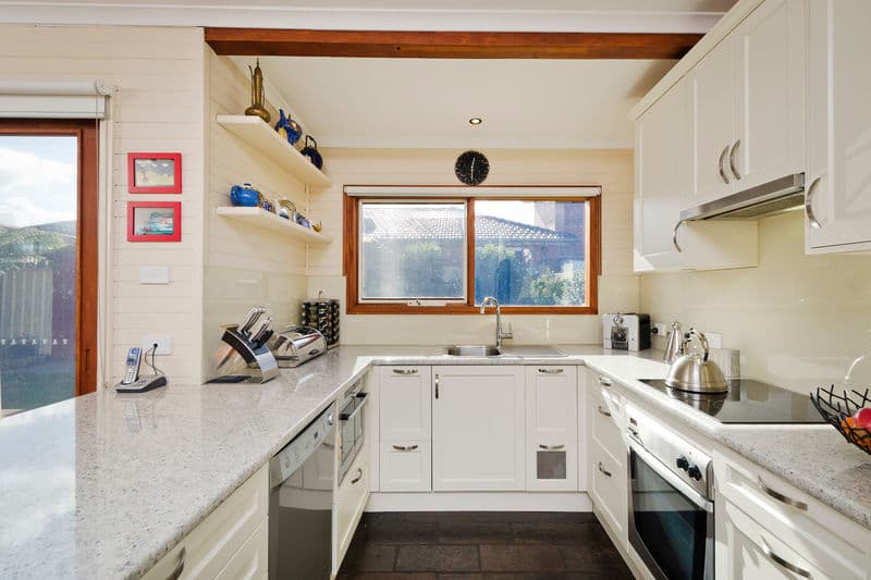 10 Montgomery Crescent, Spotswood - Thumbnail 5