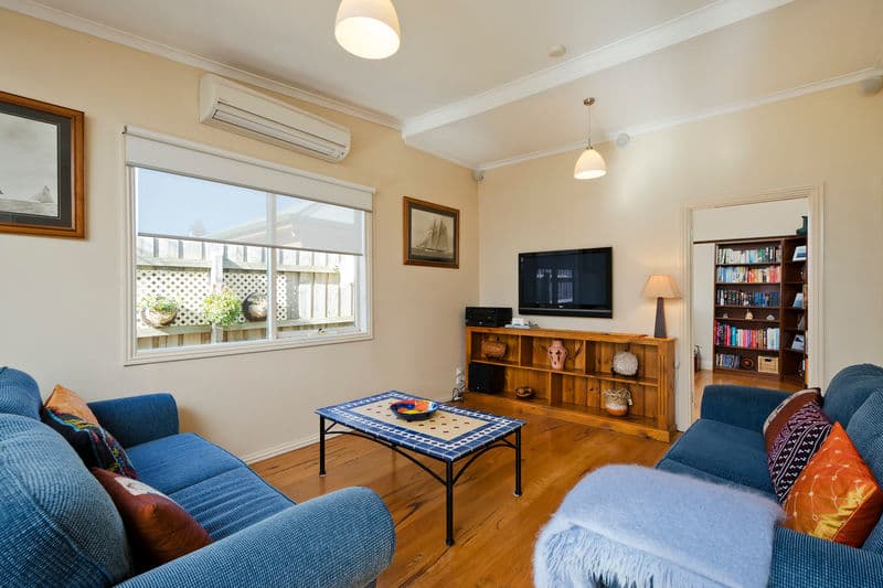 10 Montgomery Crescent, Spotswood - Thumbnail 7
