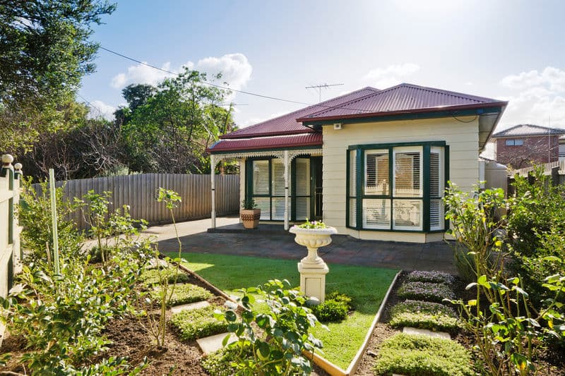 10 Montgomery Crescent, Spotswood - Image 1