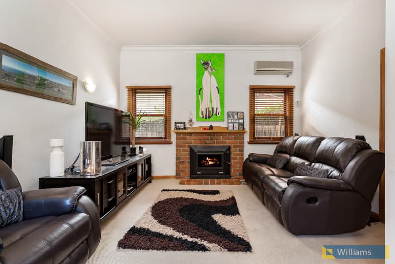 12 Richard Street, Williamstown - Thumbnail 2