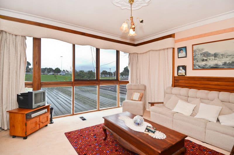 12 Mirls Street, Newport - Image 1