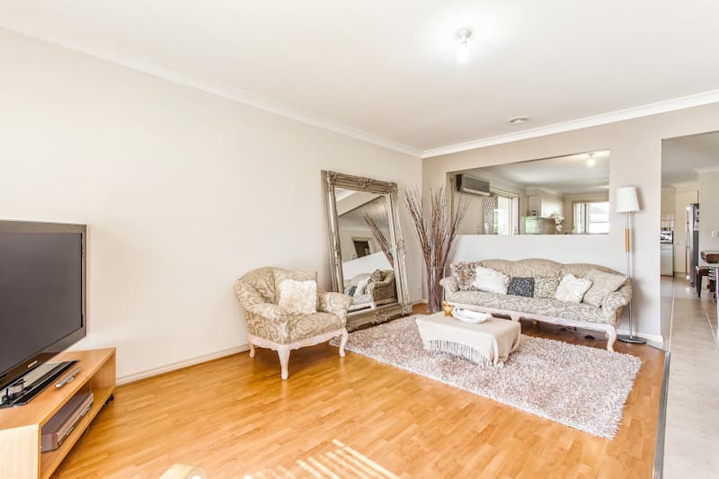 31 Newham Way, Altona Meadows - Thumbnail 2