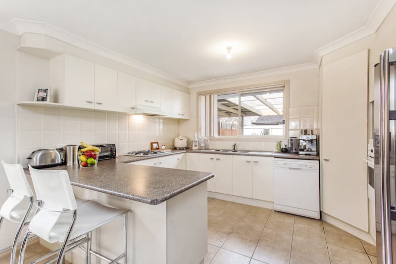 31 Newham Way, Altona Meadows - Thumbnail 3
