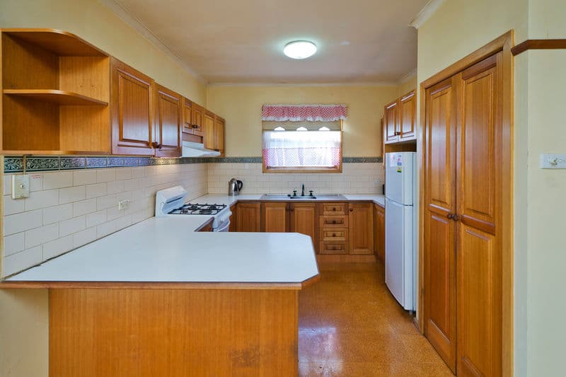 35 Laurie Street, Newport - Thumbnail 3