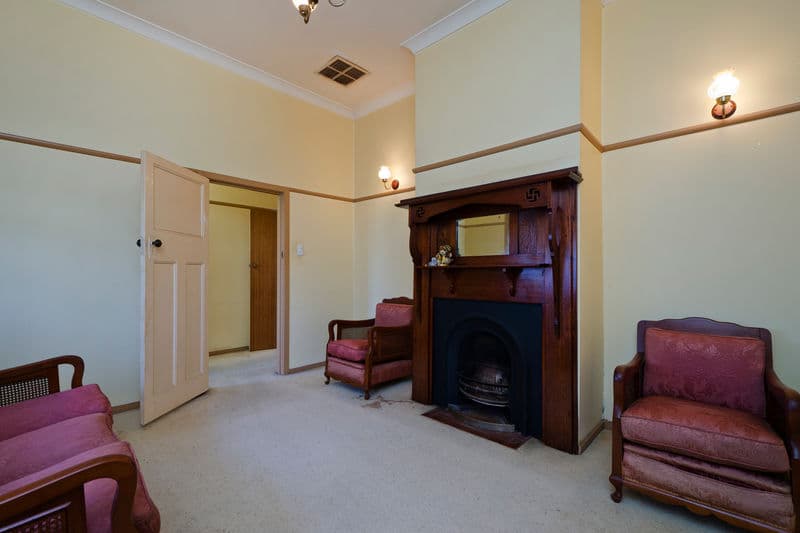 35 Laurie Street, Newport - Thumbnail 4