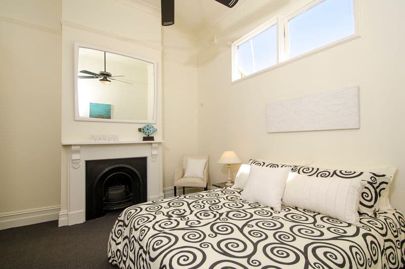 154 Melbourne Road, Williamstown - Thumbnail 4