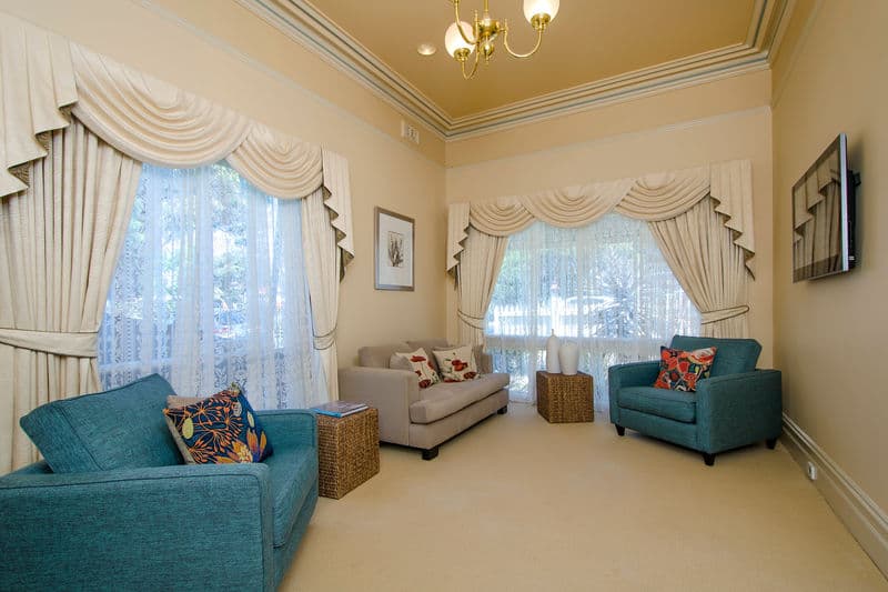 154 Melbourne Road, Williamstown - Thumbnail 3