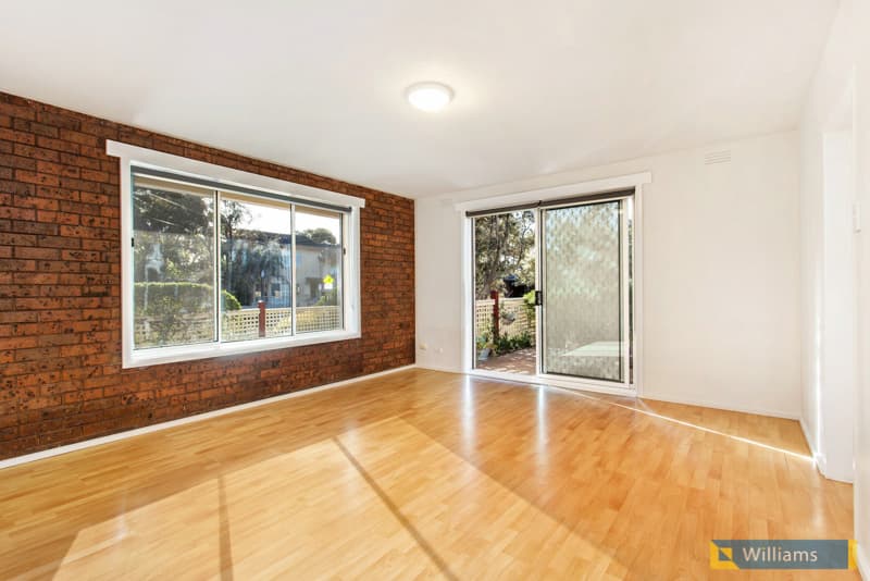 1/77 Dover Road, Williamstown - Thumbnail 2