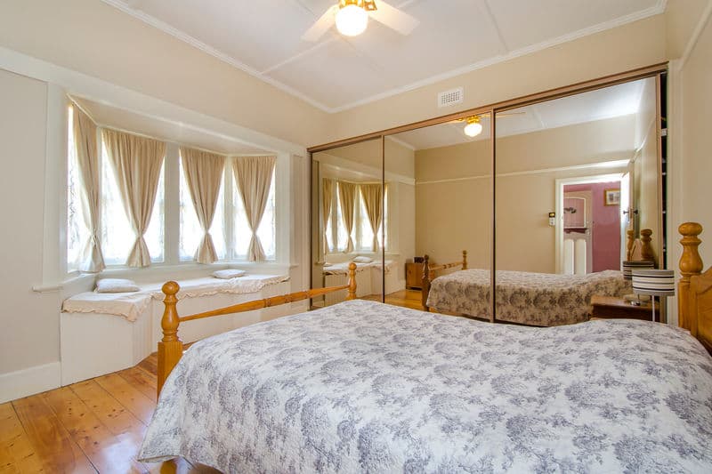46 Railway Place, Williamstown - Thumbnail 2