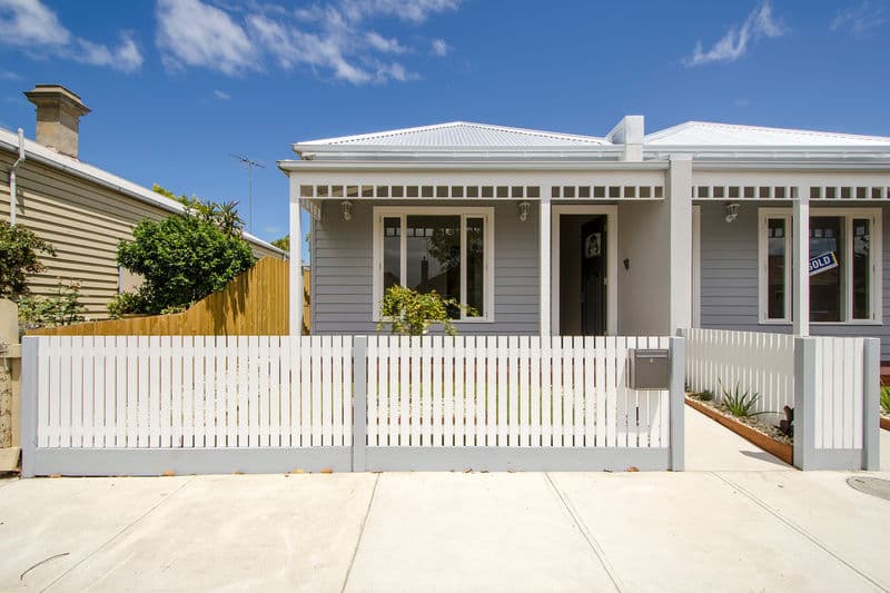 73 Alma Terrace, Newport - Thumbnail 2