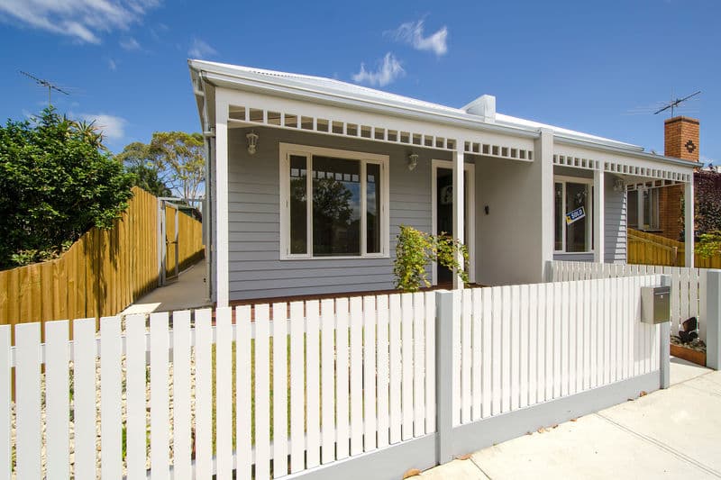 73 Alma Terrace, Newport - Image 1