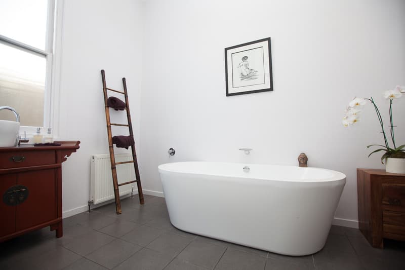 6 Waltham Road, Newport - Thumbnail 3