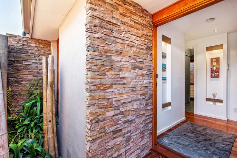 7 Clough Street, Williamstown - Thumbnail 2