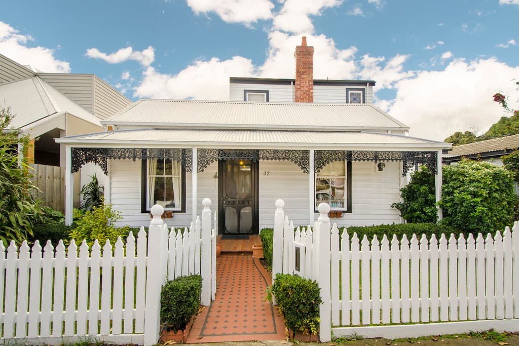 32 Thomas Street, Williamstown - Image 1