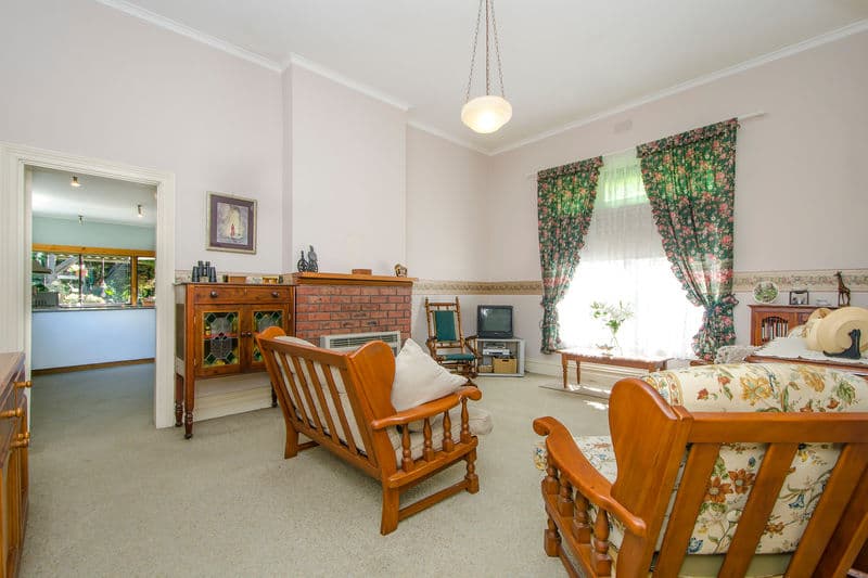 47 Oakbank Street, NEWPORT VIC, Newport - Thumbnail 3