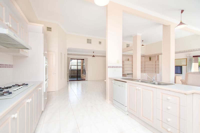 49 Rifle Range Drive, Williamstown - Thumbnail 7