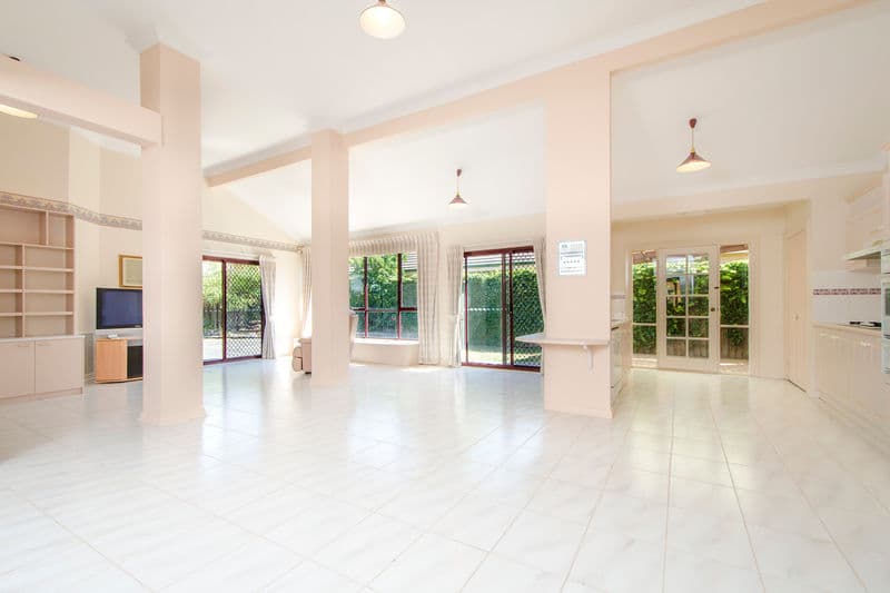 49 Rifle Range Drive, Williamstown - Thumbnail 2