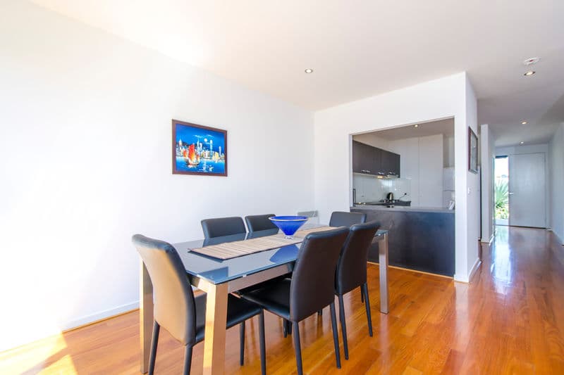 8 Guerin Place, Williamstown - Thumbnail 3