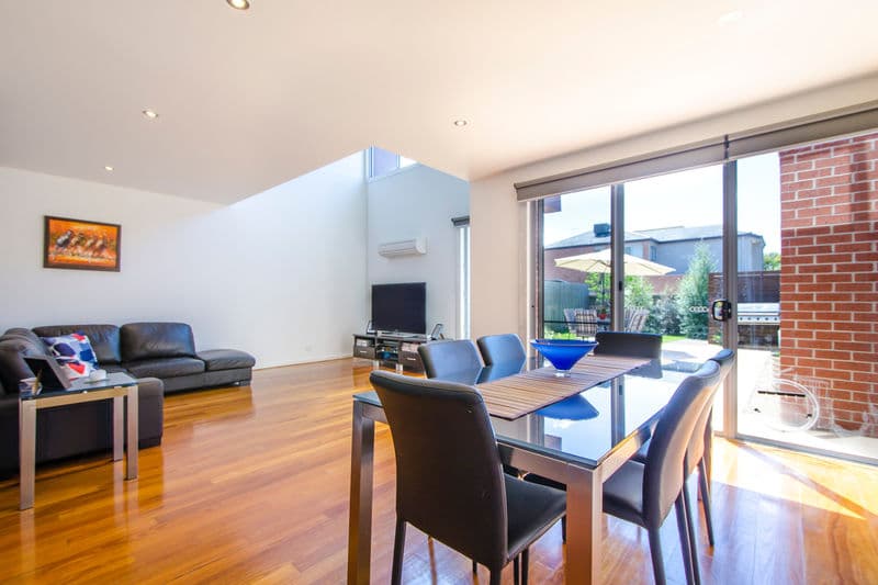 8 Guerin Place, Williamstown - Thumbnail 5