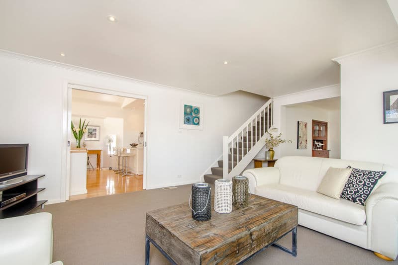 11 Melbourne Road, Williamstown - Thumbnail 3