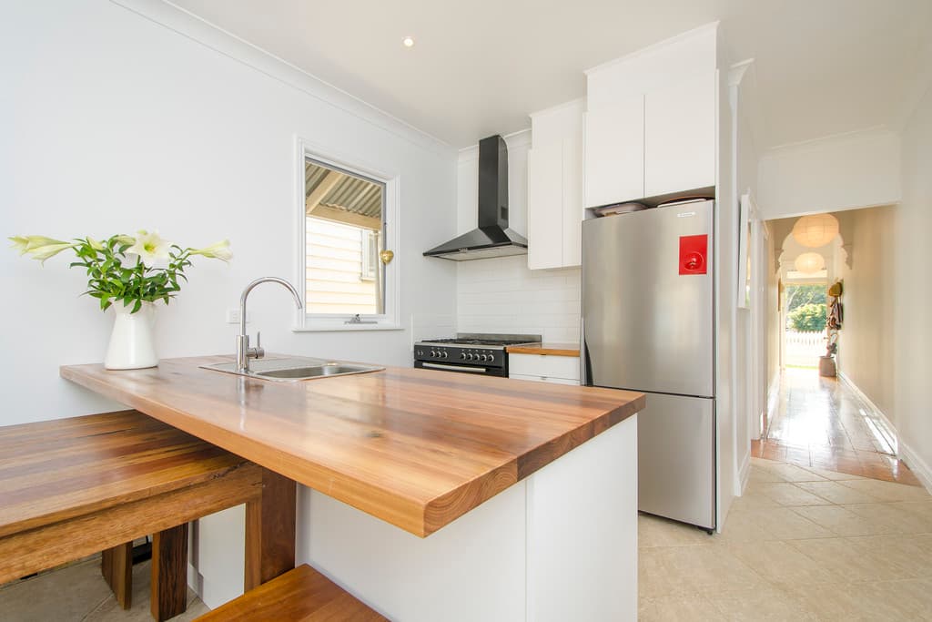 40 Railway Crescent, Williamstown - Thumbnail 4