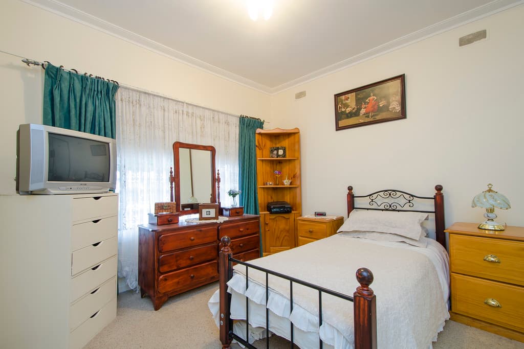 77 Junction Street, Newport - Thumbnail 6