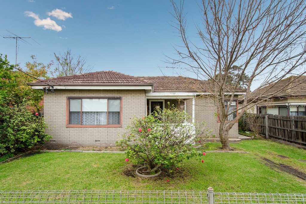 175 Blackshaws Road, Newport - Image 1