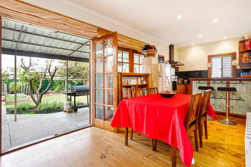 8 Irving Street, Newport - Thumbnail 3
