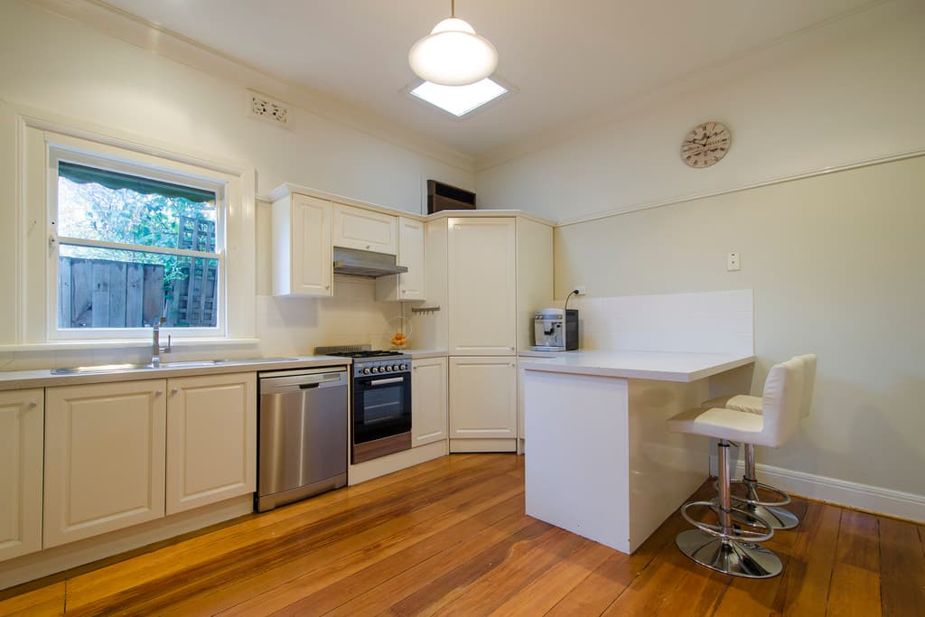 13 River Street, Newport - Thumbnail 7