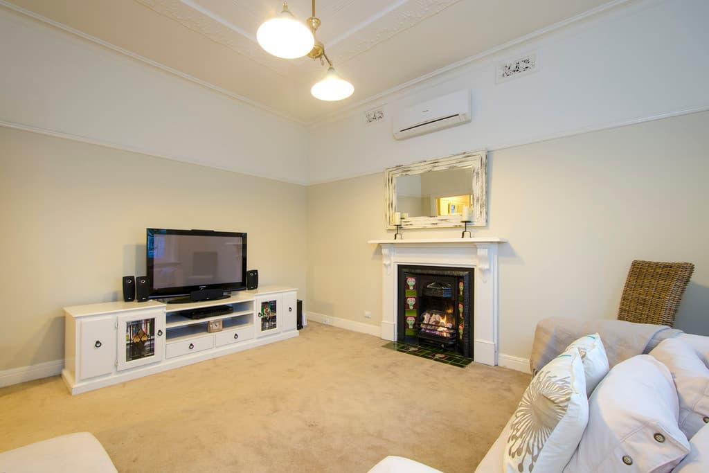 13 River Street, Newport - Thumbnail 6
