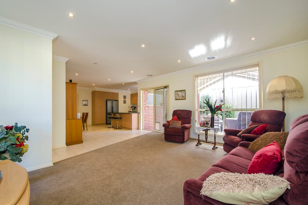 2/3 Huxtable Avenue, Altona North - Thumbnail 4