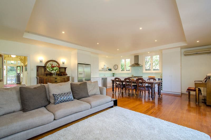 94 Railway Crescent, Williamstown - Thumbnail 4