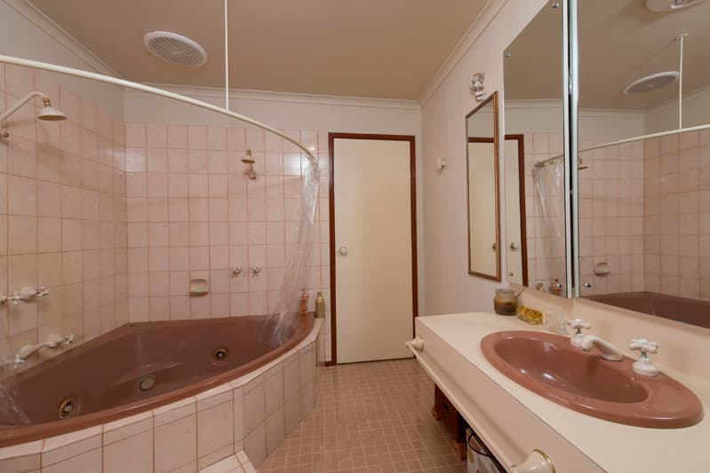 6 Duane Court, Altona Meadows - Thumbnail 2