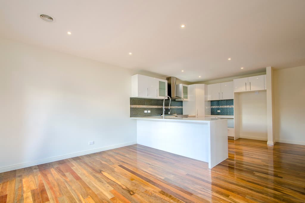 74 Blenheim Road, Newport - Thumbnail 6