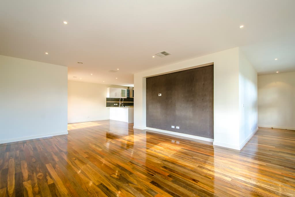 74 Blenheim Road, Newport - Thumbnail 2