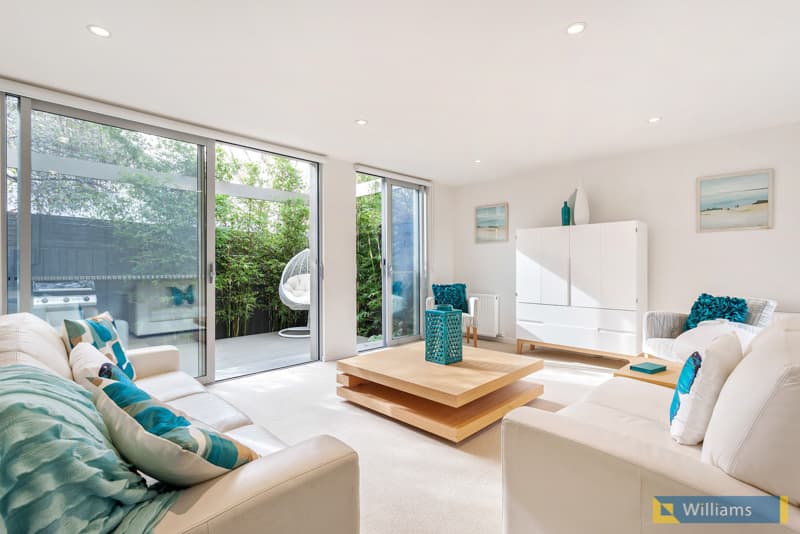 26 Thomas Street, Williamstown - Image 1