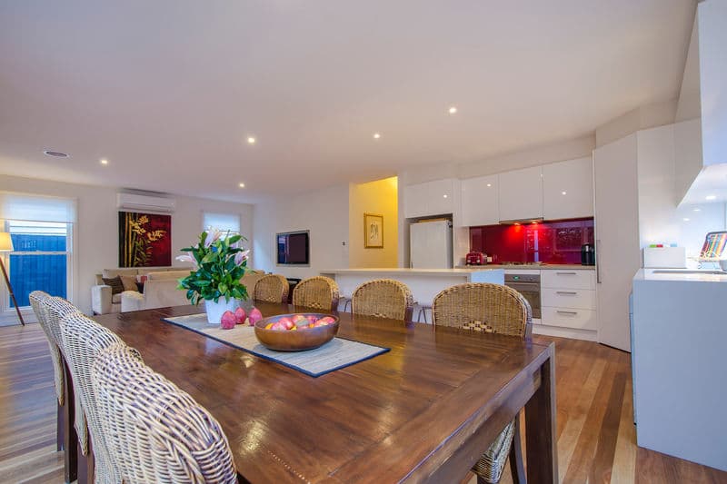 5 Champion Road, Williamstown - Thumbnail 5