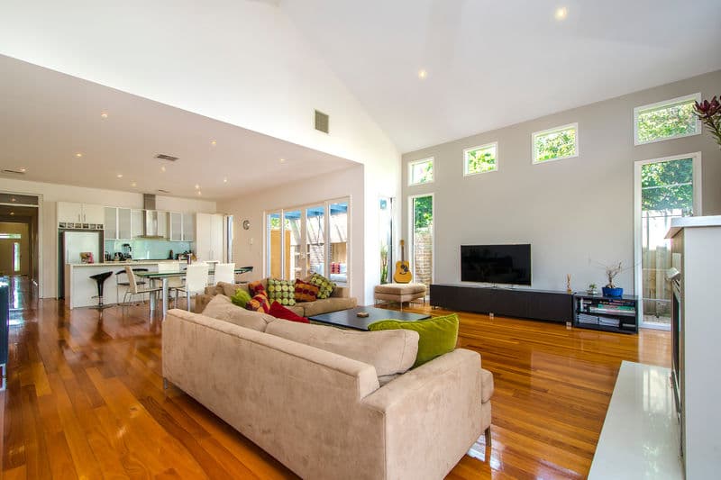 87 Osborne Street, Williamstown - Thumbnail 2
