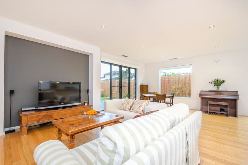 2/43 Bradley Street, Newport - Thumbnail 3