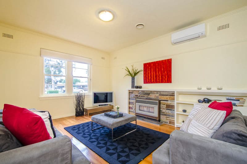 34 Park Crescent, Williamstown - Thumbnail 3