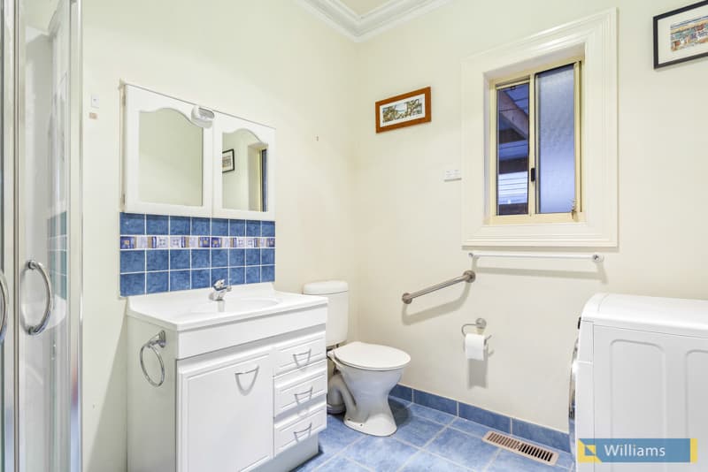 66 Kernot Street, South Kingsville - Thumbnail 8
