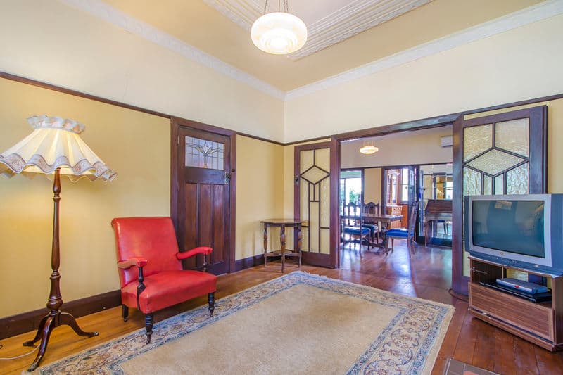 47 Collingwood Road, Newport - Thumbnail 4