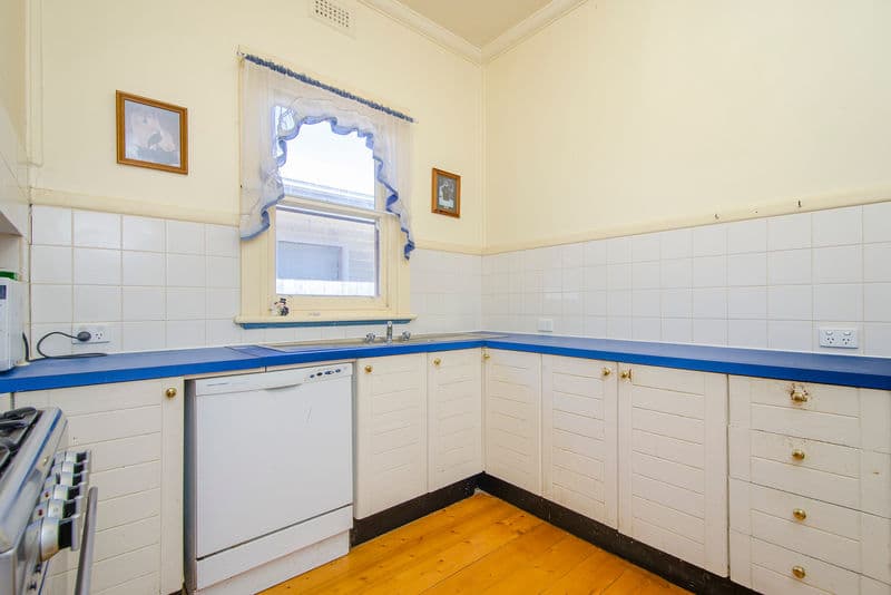 13 Oxford Street, Newport - Thumbnail 4