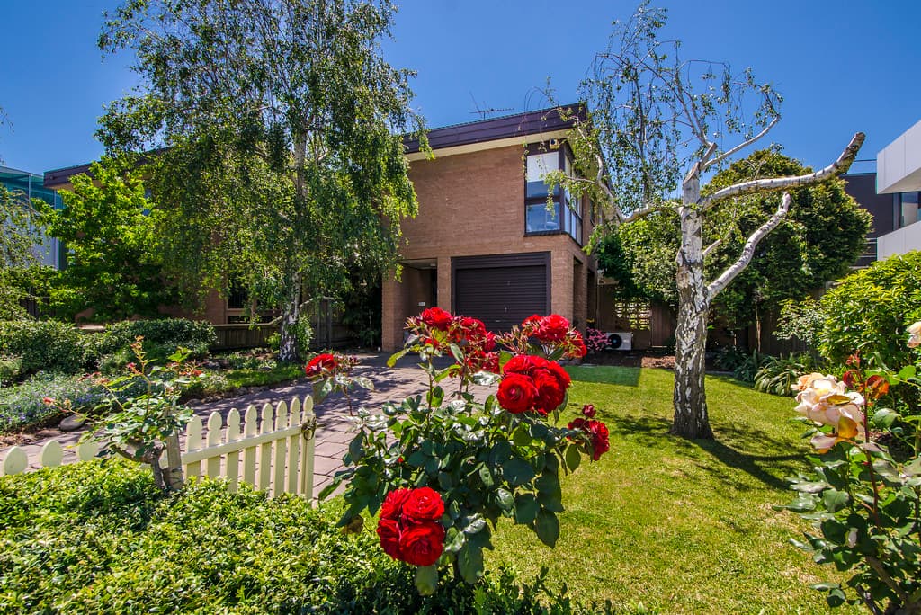 3/2B John Street, Williamstown - Thumbnail 2