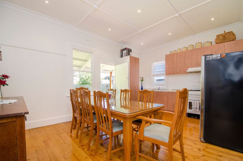137 Elizabeth Street, Newport - Thumbnail 4