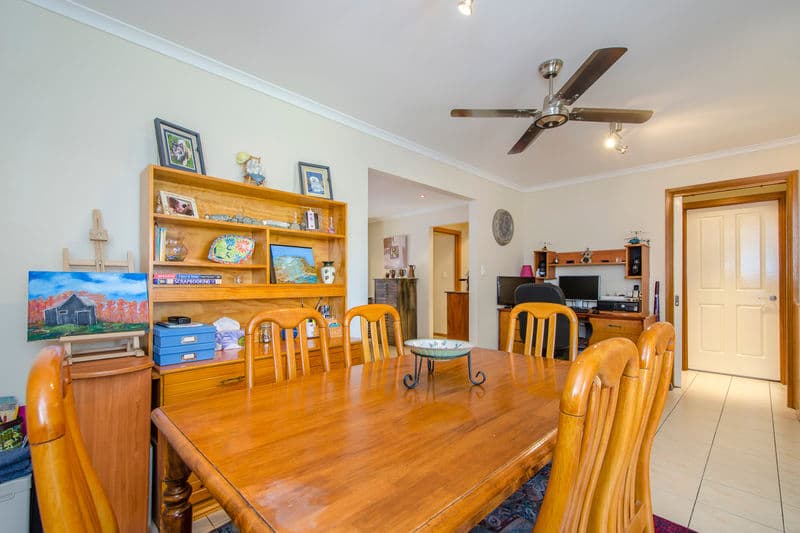 2/63 May Avenue, Altona Meadows - Thumbnail 7