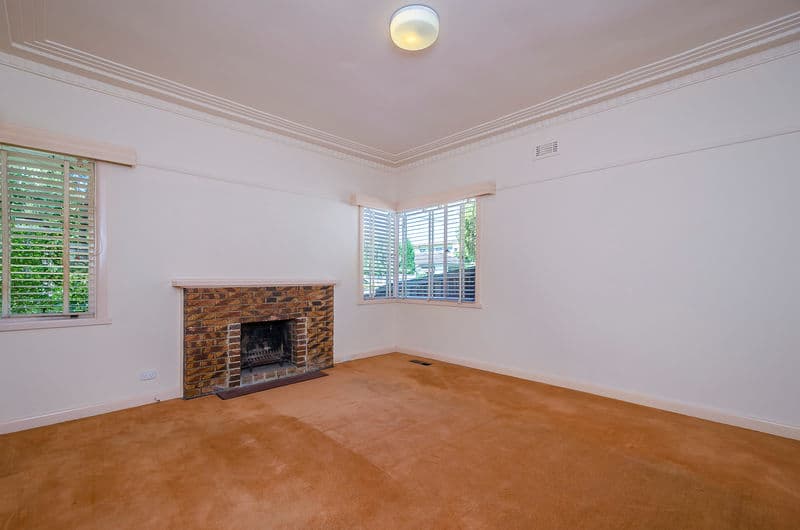 2/10 Clark Street, Williamstown - Thumbnail 2