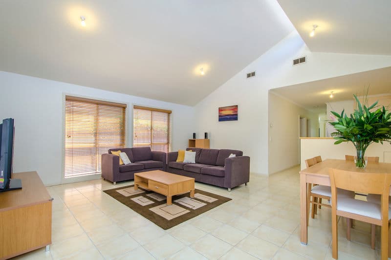 31A Rosshire Road, Newport - Thumbnail 2